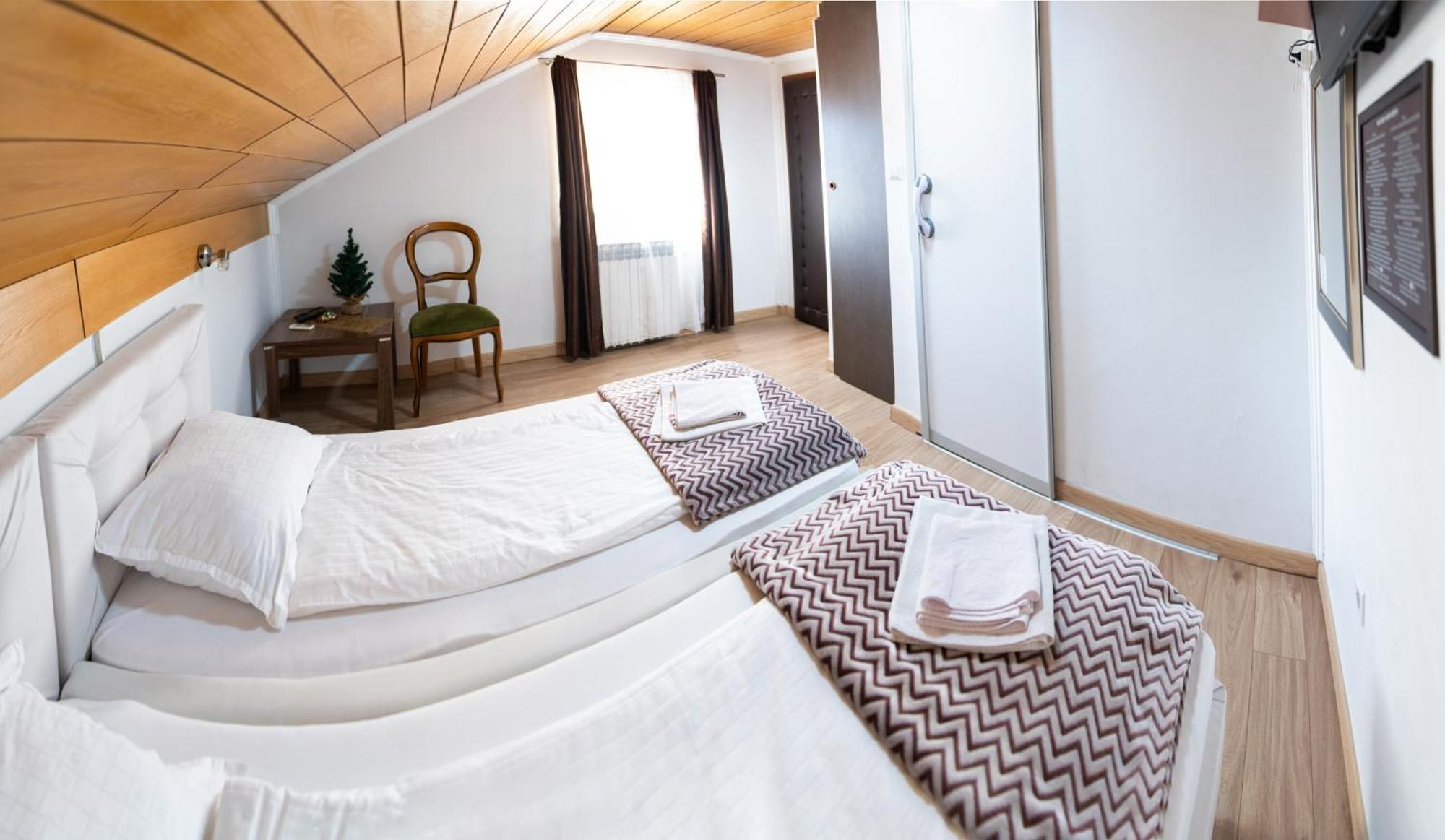 Guest House Ćiro SJJ Extérieur photo