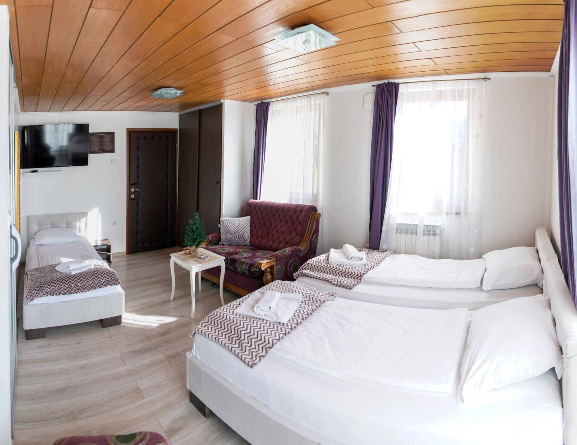Guest House Ćiro SJJ Extérieur photo