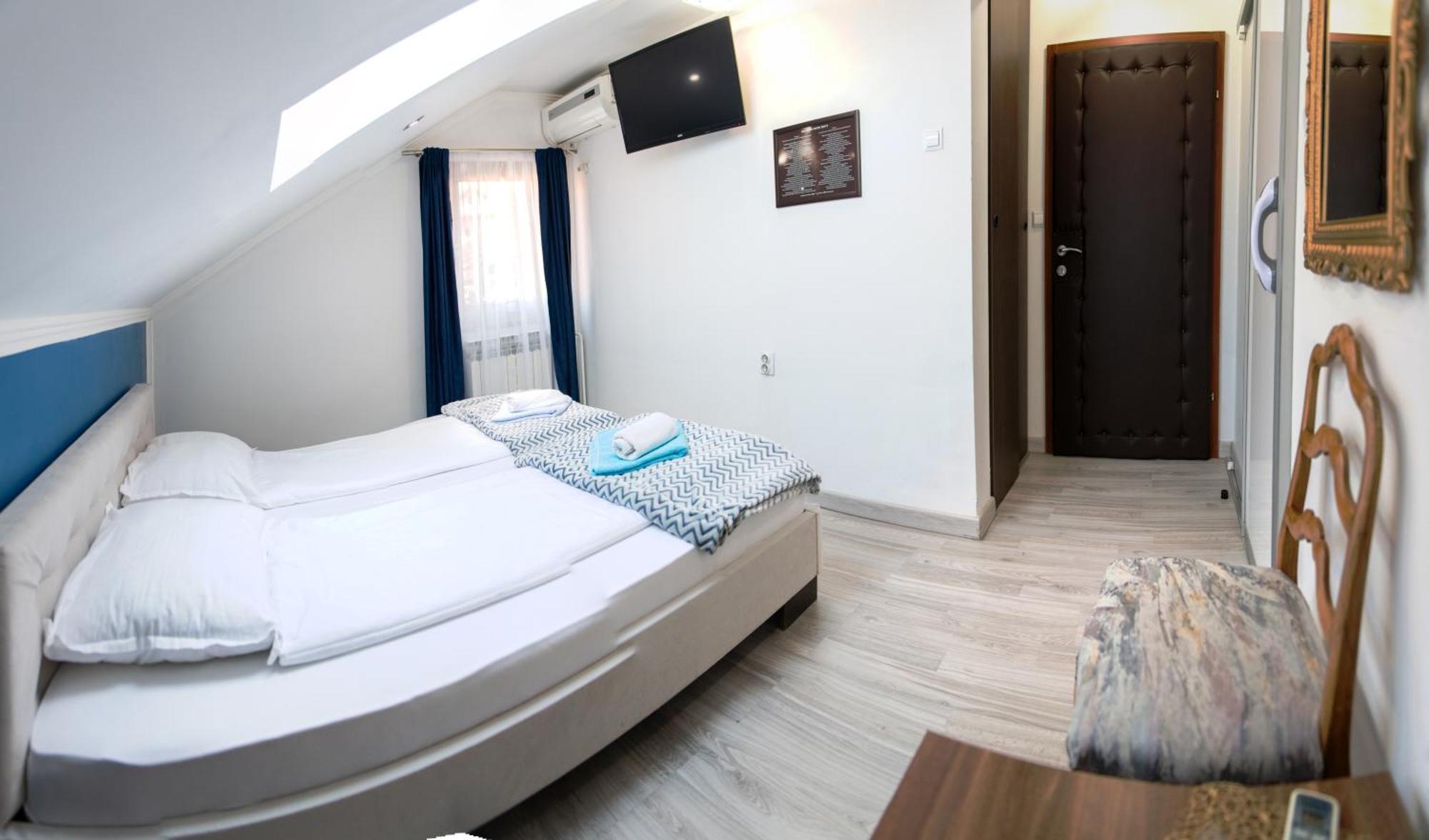 Guest House Ćiro SJJ Extérieur photo