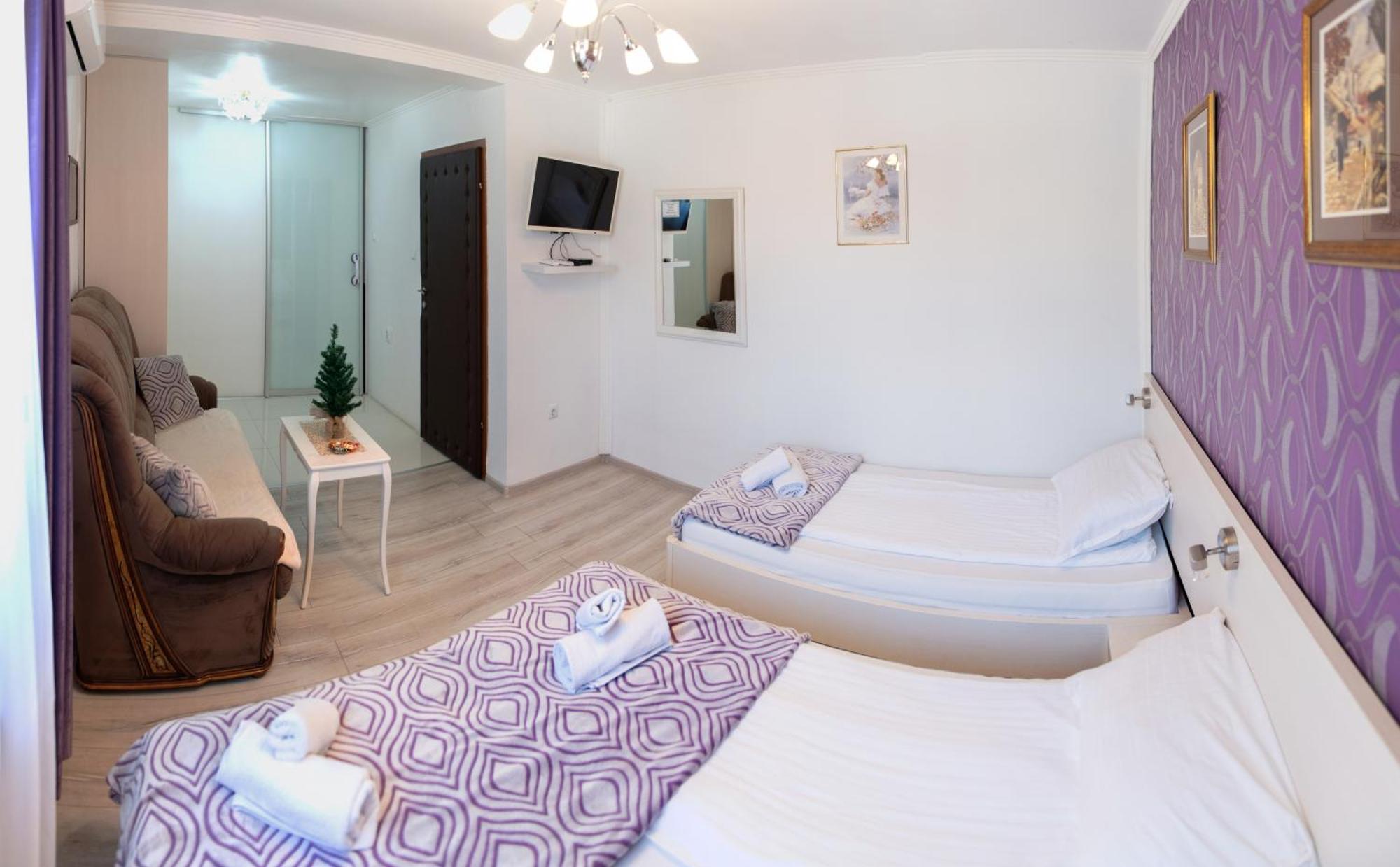 Guest House Ćiro SJJ Extérieur photo