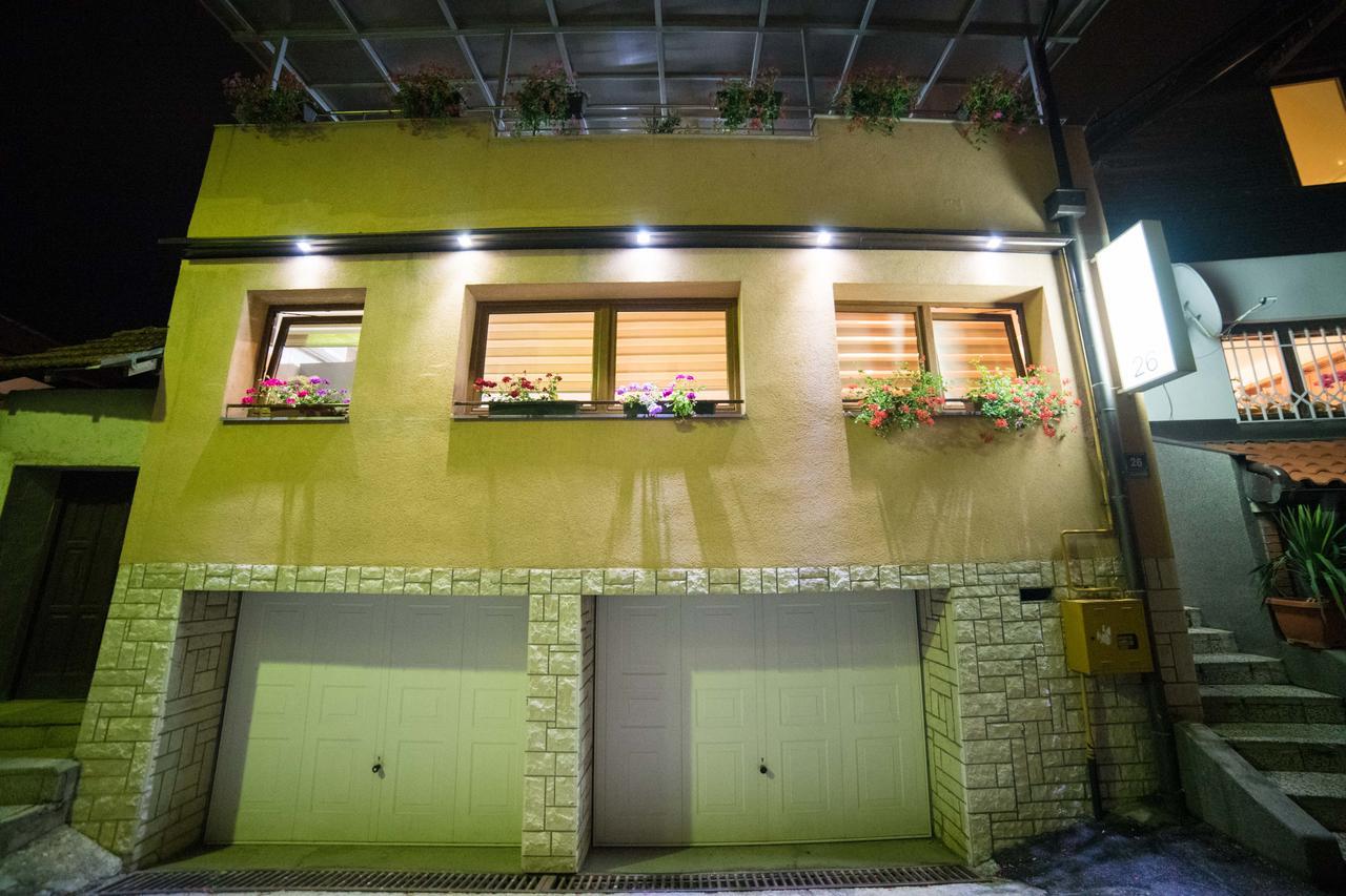 Guest House Ćiro SJJ Extérieur photo